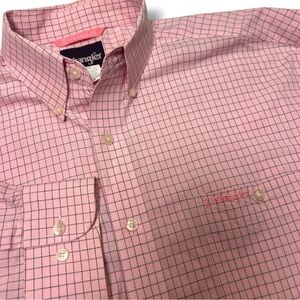 Wrangler Men’s Breast Cancer Ribbon LG Button Down Shirt